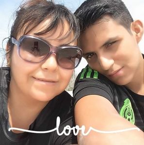 Meet your Posher, Ana